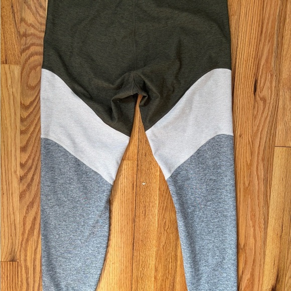 Outdoor Voices Spring 7/8 Colorblocked Legging - L - Green/Cream/Gray - Picture 2 of 4